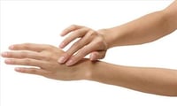 Some remedies to make your hands soft 